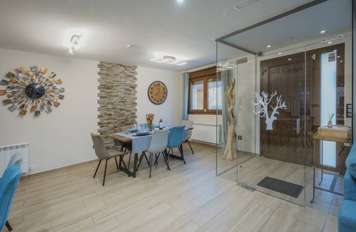 Campillo de Aranda House | 300 m² House ∙ 6 bedrooms ∙ 12 guests