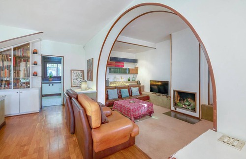 Breda House | 300 m² House ∙ 3 bedrooms ∙ 6 guests
