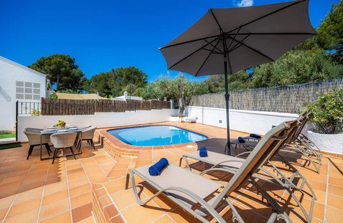 Palmanova House | 300 m² House ∙ 6 bedrooms ∙ 12 guests