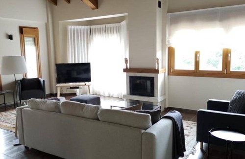 Cangas de Onis House | 300 m² House ∙ 5 bedrooms ∙ 10 guests