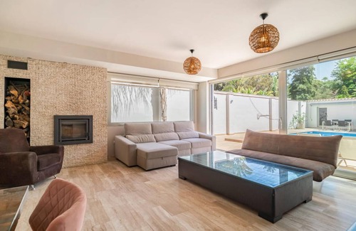 Torrequebrada House | 300 m² Maisonette ∙ 4 bedrooms ∙ 8 guests