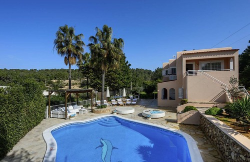 Portinatx Villa | 300 m² Villa ∙ 5 bedrooms ∙ 10 guests