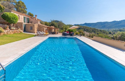 Andraitx Villa | 300 m² Villa ∙ 4 bedrooms ∙ 7 guests