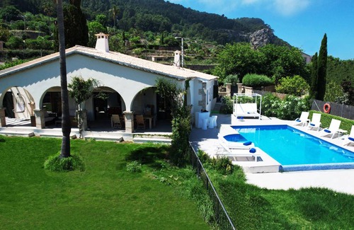 Banyalbufar Villa | 300 m² Villa ∙ 4 bedrooms ∙ 8 guests