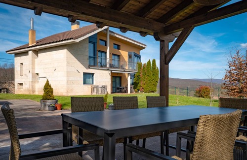El Rasillo de Cameros Villa | 310 m² Villa ∙ 4 bedrooms ∙ 8 guests