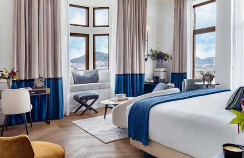 Algorta Hotel | 32 m² Hotel ∙ 10 guests