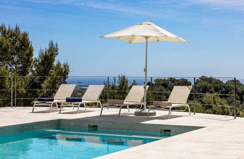 Sant Josep de sa Talaia Villa | 320 m² Villa ∙ 4 bedrooms ∙ 8 guests