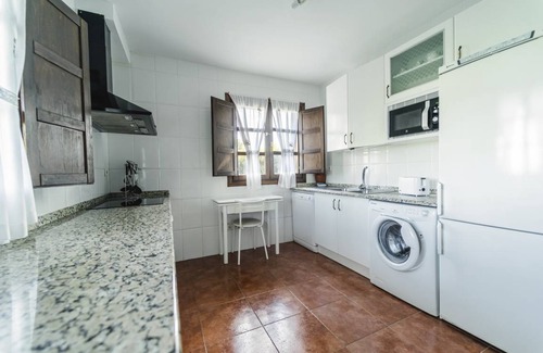 Urrez House | 325 m² Farmhouse ∙ 6 bedrooms ∙ 14 guests