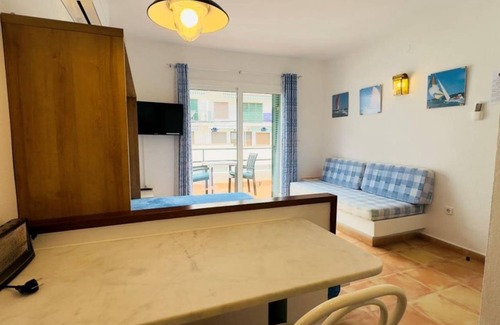 Almadraba-Canyelles Apartment | 34 m² Studio flat ∙ 1 bedroom ∙ 2 guests