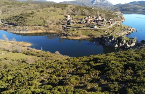 Cardano de Abajo Hotel | 35 m² Hotel ∙ 4 guests