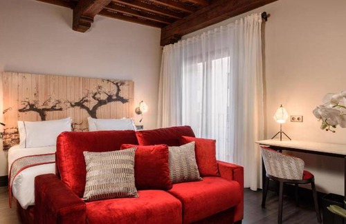 Logrono Historic Centre Hotel | 35 m² Hotel ∙ 127 guests