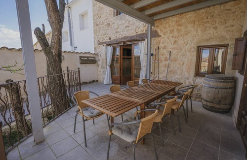 Mambrilla de Castrejon House | 350 m² House ∙ 9 bedrooms ∙ 26 guests