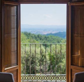 Santa Coloma de Farners House | 350 m² House ∙ 5 bedrooms ∙ 10 guests