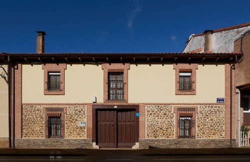 Cimanes del Tejar House | 350 m² House ∙ 6 bedrooms ∙ 12 guests