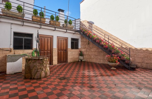 Cimanes del Tejar House | 350 m² House ∙ 6 bedrooms ∙ 12 guests