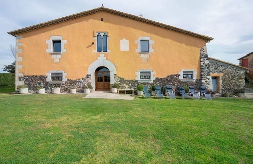 Aiguaviva House | 350 m² House ∙ 5 bedrooms ∙ 12 guests