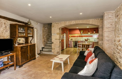 Orriols House | 350 m² House ∙ 7 bedrooms ∙ 18 guests