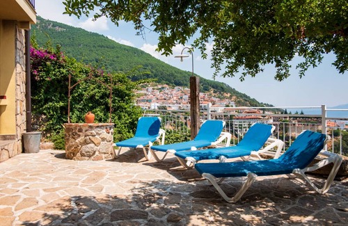 Pedro Bernardo House | 350 m² House ∙ 8 bedrooms ∙ 16 guests