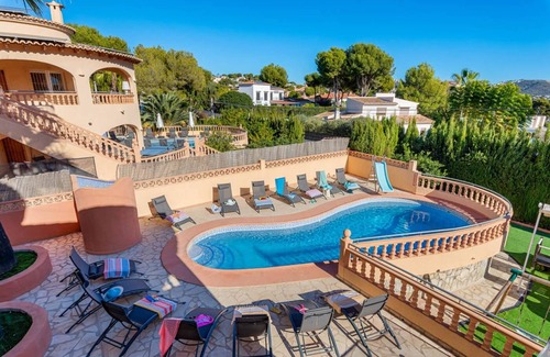 Moravit Villa | 350 m² Villa ∙ 7 bedrooms ∙ 14 guests