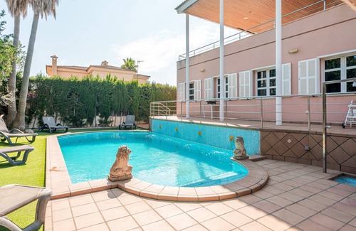 Pont d'Inca House | 370 m² House ∙ 4 bedrooms ∙ 9 guests