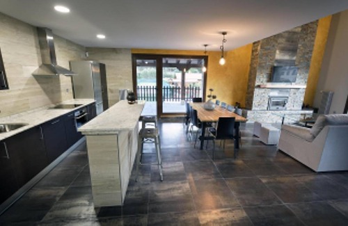 San Leonardo de Yague House | 380 m² House ∙ 10 bedrooms ∙ 26 guests
