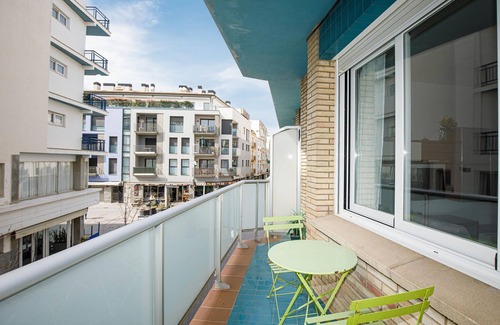 Roses Town Center Apartment | 4 bedroom cozy apartment in Roses