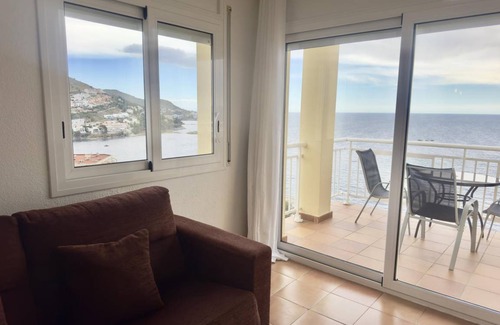 Almadraba-Canyelles Apartment | 40 m² Apartment ∙ 1 bedroom ∙ 4 guests
