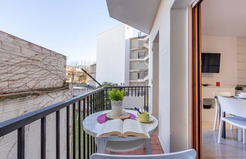 Roses Town Center Apartment | 40 m² Apartment ∙ 1 bedroom ∙ 4 guests