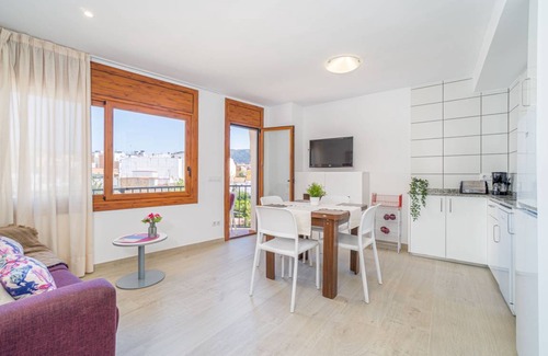 Roses Town Center Apartment | 40 m² Apartment ∙ 1 bedroom ∙ 4 guests