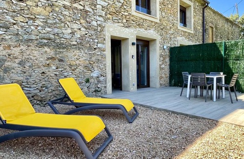 Pals Apartment | 40 m² Apartment ∙ 1 bedroom ∙ 4 guests