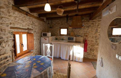 Cuellar House | 40 m² House ∙ 1 bedroom ∙ 2 guests