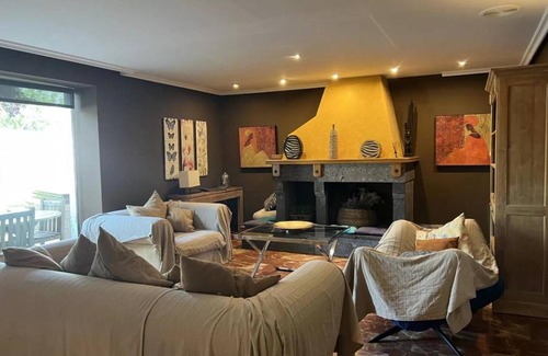 Torres de Barbues House | 400 m² House ∙ 5 bedrooms ∙ 14 guests