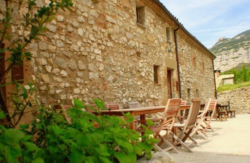 Lladurs House | 400 m² House ∙ 11 bedrooms ∙ 22 guests