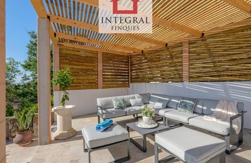 Vall-Llobrega House | 416 m² House ∙ 6 bedrooms ∙ 13 guests