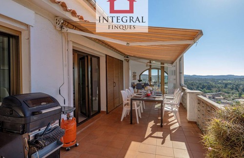 Vall-Llobrega House | 416 m² House ∙ 6 bedrooms ∙ 13 guests