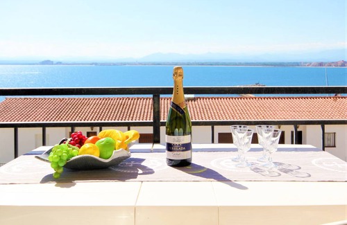 Almadraba-Canyelles Apartment | 42 m² Apartment ∙ 1 bedroom ∙ 4 guests