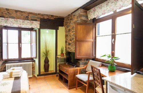 A Pontenova Apartment | 45 m² Apartment ∙ 3 bedrooms ∙ 4 guests