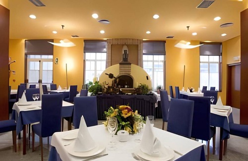 Ponferrada Hotel | 45 m² Hotel ∙ 6 guests