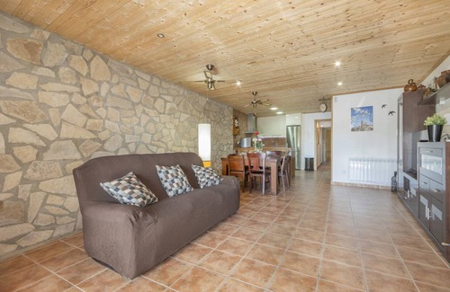 Maials House | 450 m² House ∙ 6 bedrooms ∙ 17 guests