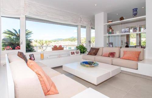 Canet de Mar Villa | 453 m² Villa ∙ 5 bedrooms ∙ 11 guests
