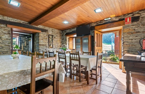 Cangas de Narcea House | 460 m² House ∙ 7 bedrooms ∙ 16 guests