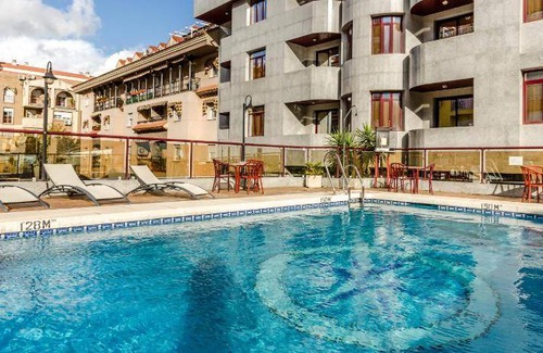 Jaen Apartment | 50 m² Apartment ∙ 127 guests
