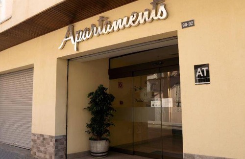 Calella Apartment | 50 m² Apartment ∙ 2 bedrooms ∙ 10 guests