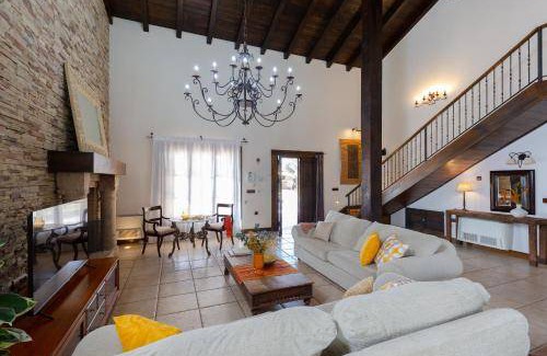 Catral Villa | 500 m² Villa ∙ 7 bedrooms ∙ 18 guests