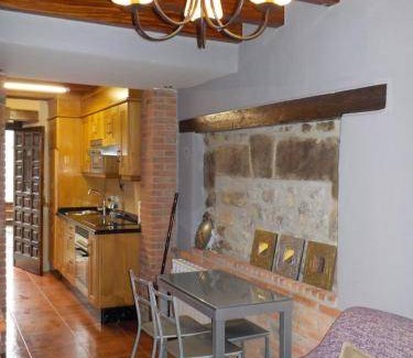 Rozagas House | 55 m² House ∙ 2 bedrooms ∙ 3 guests