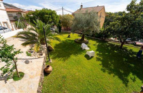 Jarandilla de la Vera Apartment | 60 m² Apartment ∙ 2 bedrooms ∙ 7 guests