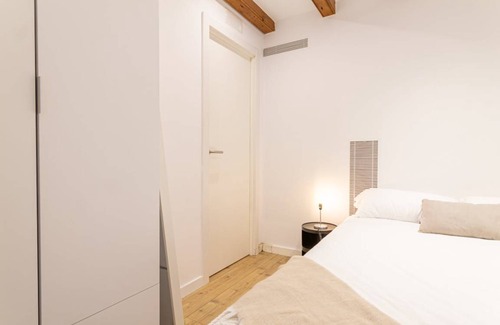 El Poble-sec Resort | 60 m² Private room ∙ 1 bedroom ∙ 2 guests