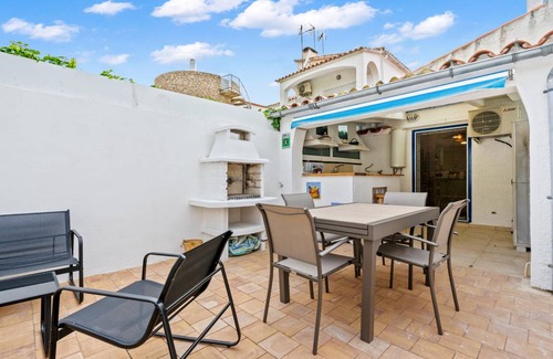 Empuriabrava Villa | 60 m² Villa ∙ 2 bedrooms ∙ 6 guests