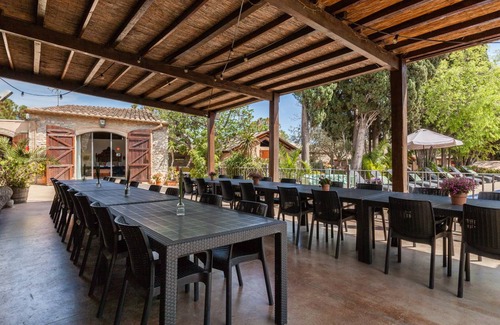 Vilanova I la Geltru Villa | 600 m² Villa ∙ 25 bedrooms ∙ 40 guests