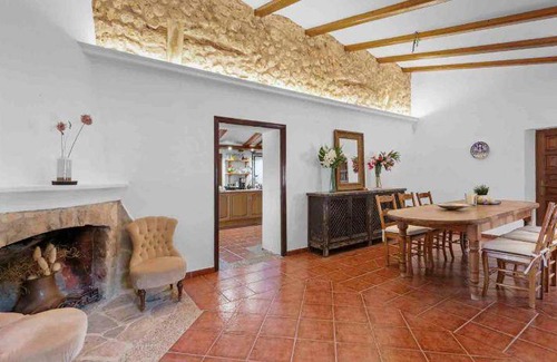 Esporles Villa | 600 m² Villa ∙ 7 bedrooms ∙ 12 guests